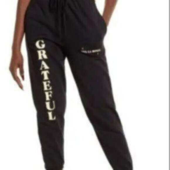 NWT Viva la Bonita Women's Black Grateful Cropped Tapered Sweatpants Size Small - Picture 1 of 5